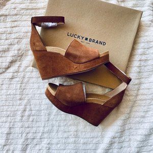 Lucky brand Suede umber wedge